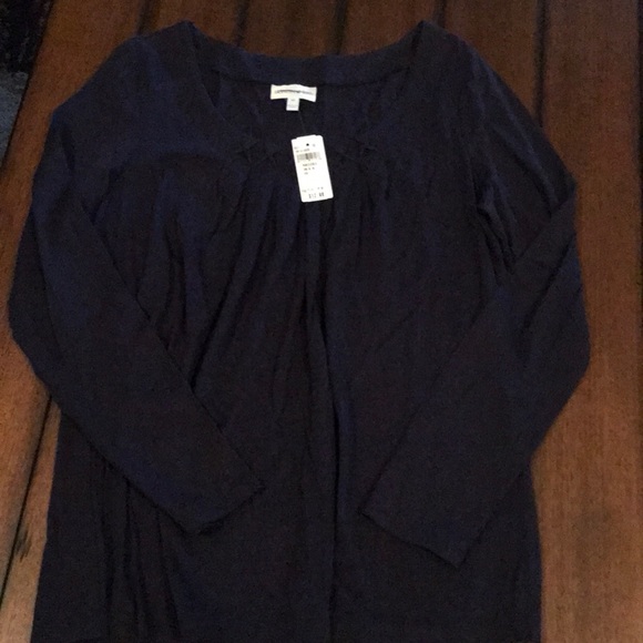 2 women’s shirts - Picture 3 of 4